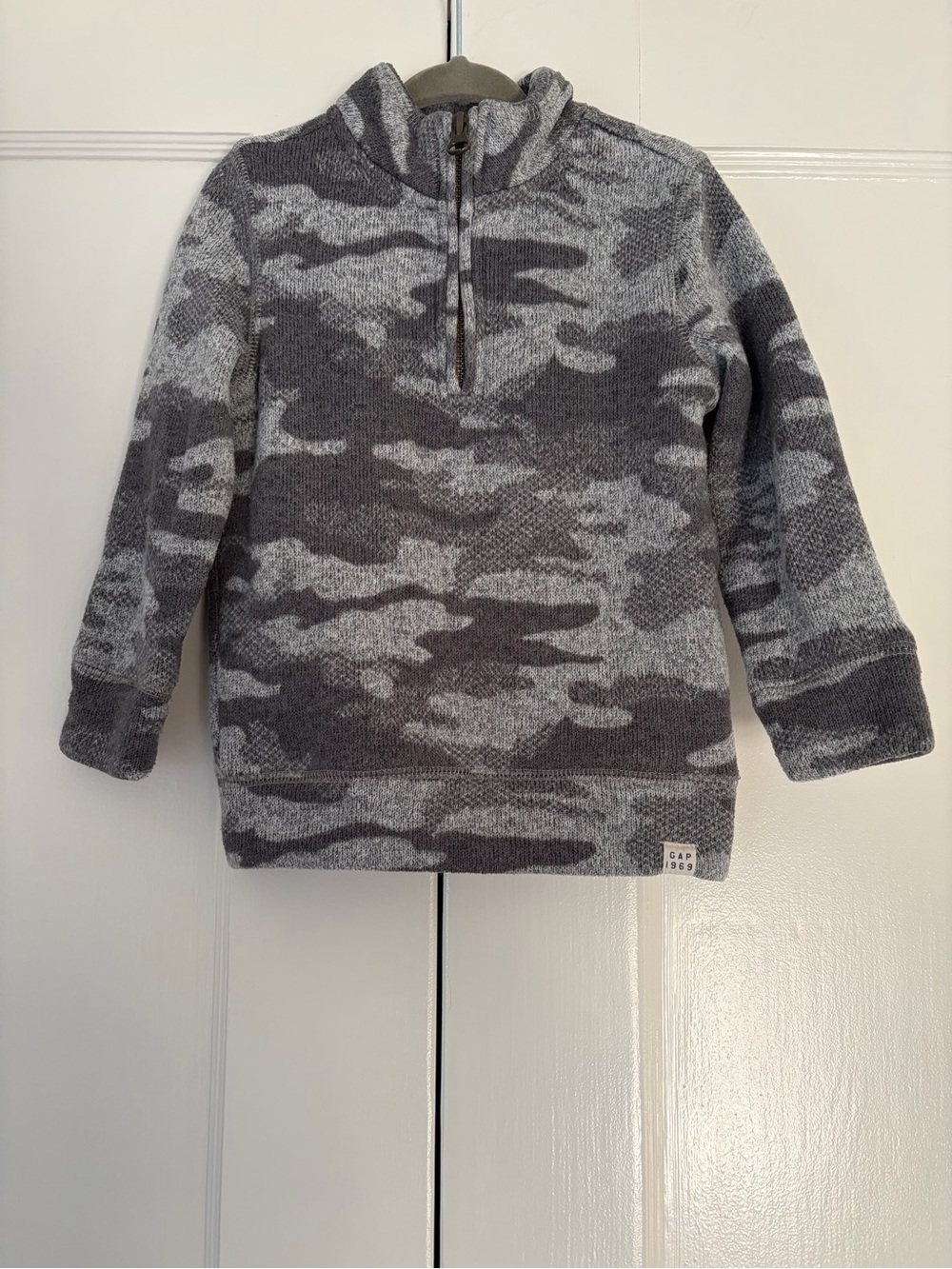 Gap Kids Camo Quarter Zip Fleece Pullover Sweater, Grey, Toddler 2T